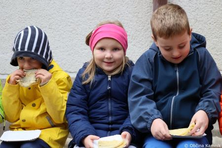V Vrtcu Antona Medveda Kamnik že začeli odštevati do Tradicionalnega slovenskega zajtrka (18)